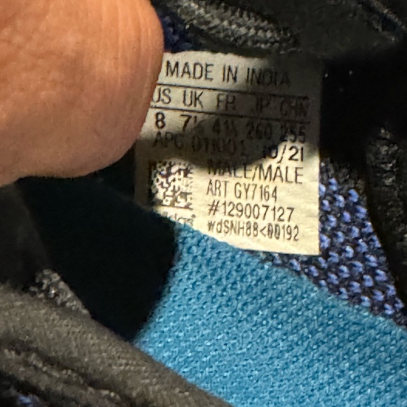 Yeezy Boost 350 black and blue size 8 - Picture 5 of 5